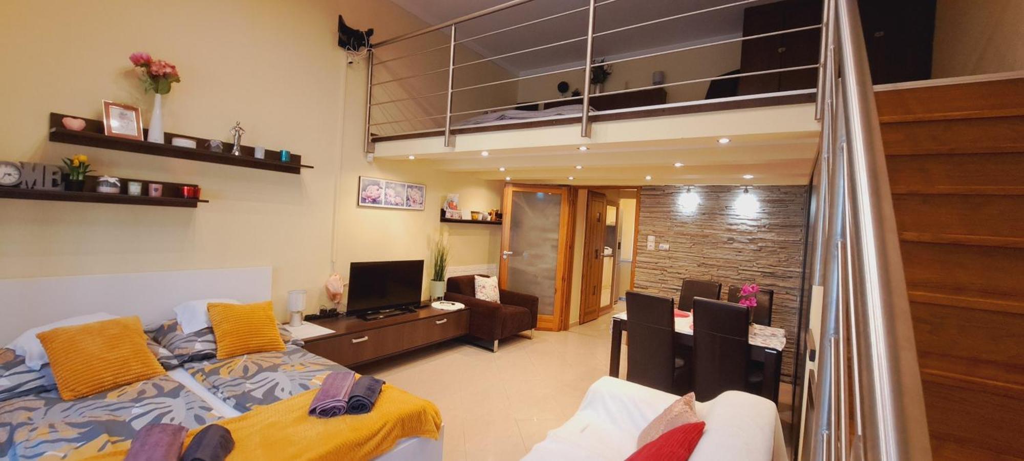 Szandi Belvarosi Apartman Segedyn Zewnętrze zdjęcie